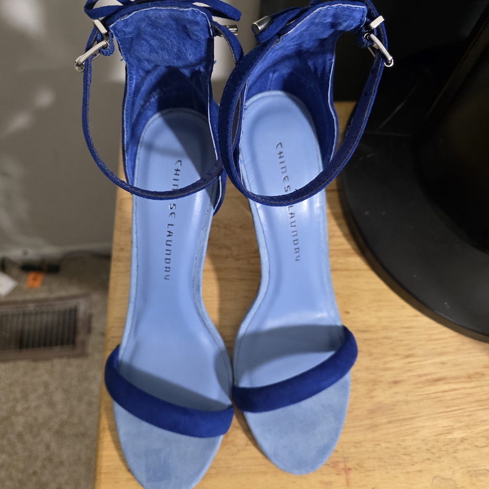 Chinese Laundry Women's Royal Blue Heels